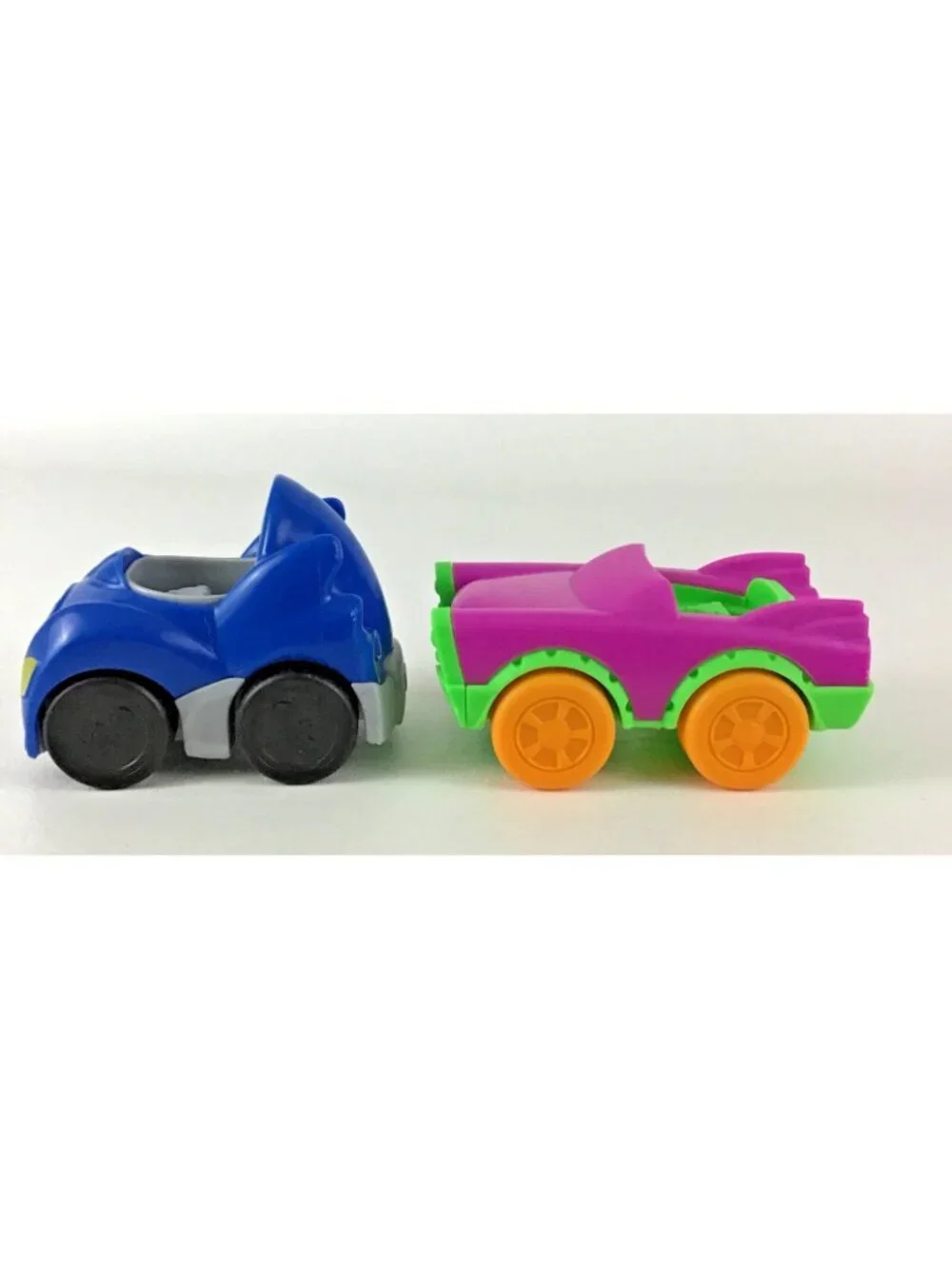 Fisher Price Little People DC Super Friends Car Lot Batmobile Joker Robin Figure